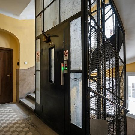 Comfort Central Apartments By The Synagogue Budapest Bagian luar foto